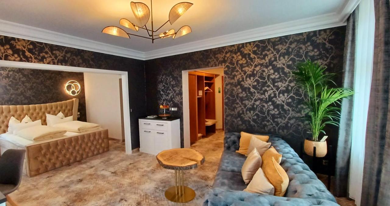 Hotel Neustaedter Hof Шварценберг Екстер'єр фото