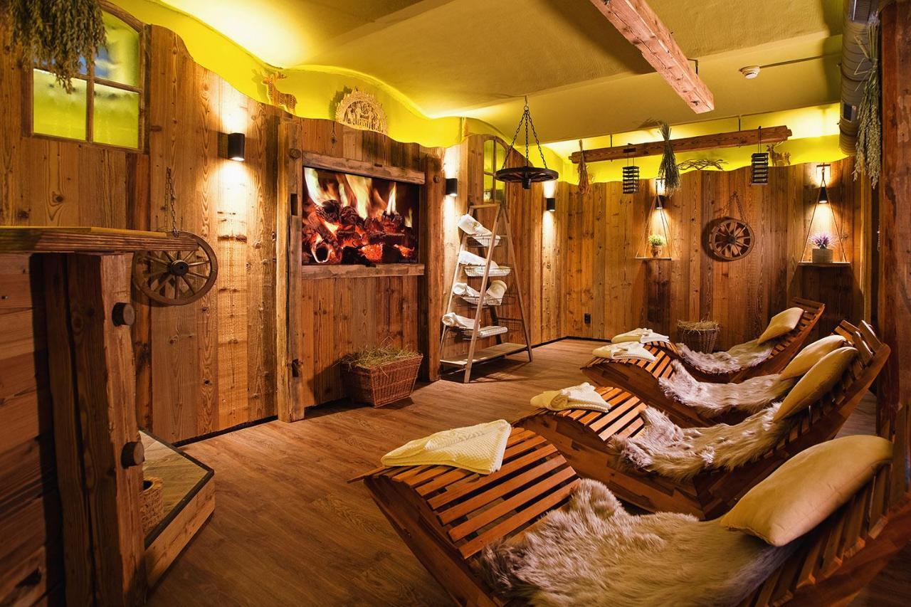 Hotel Neustaedter Hof Шварценберг Екстер'єр фото