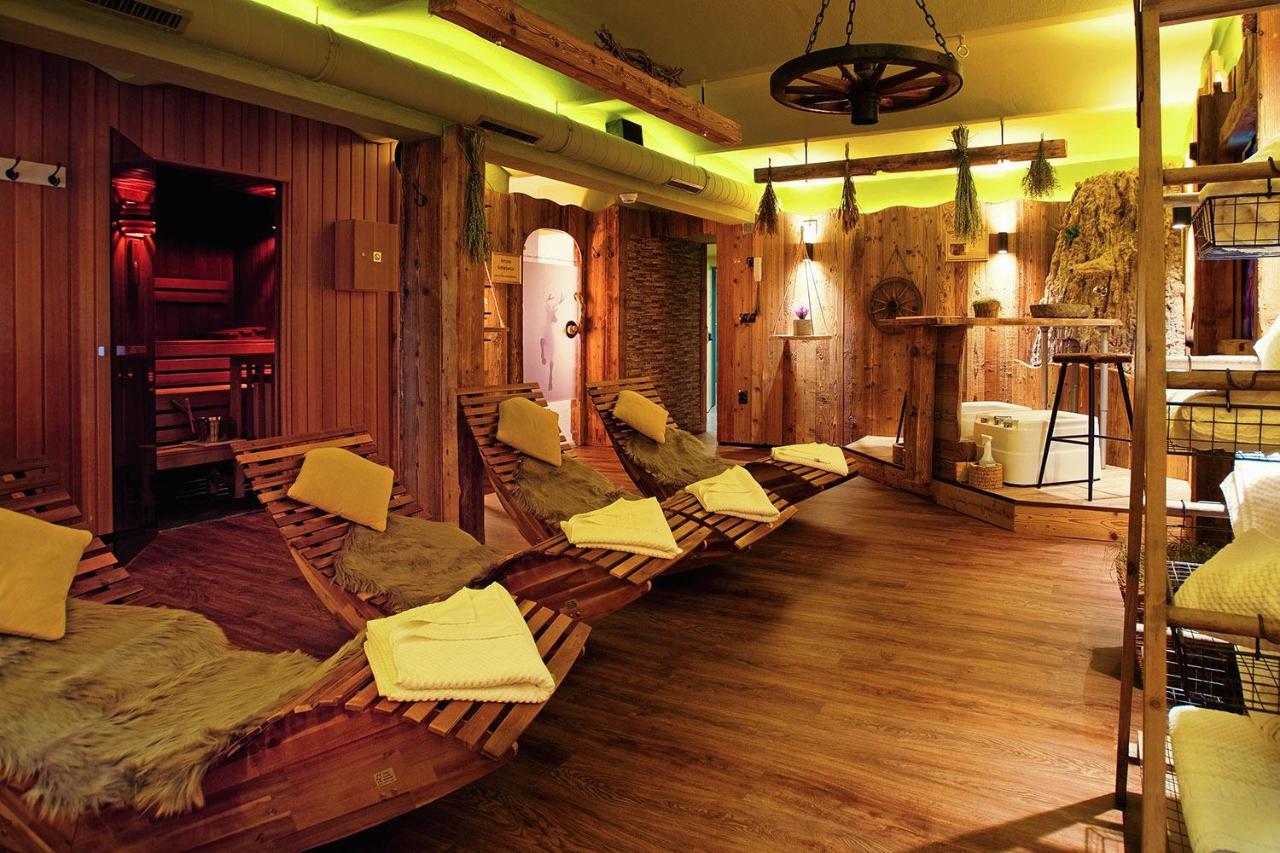 Hotel Neustaedter Hof Шварценберг Екстер'єр фото